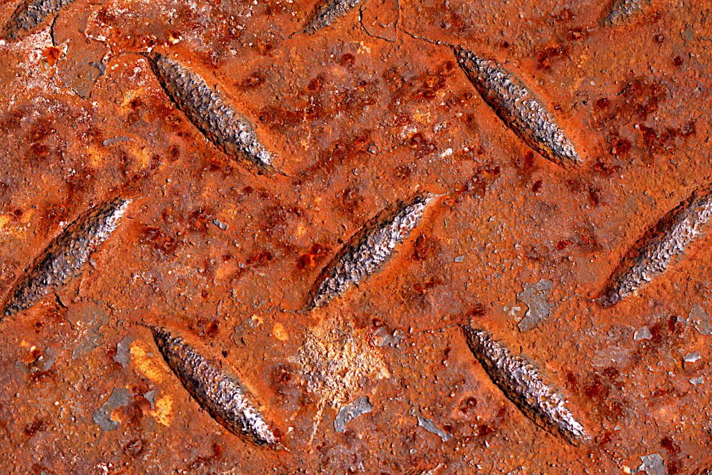 rusty metal plate - Welding on rusty metal isn't necessarily difficult, 