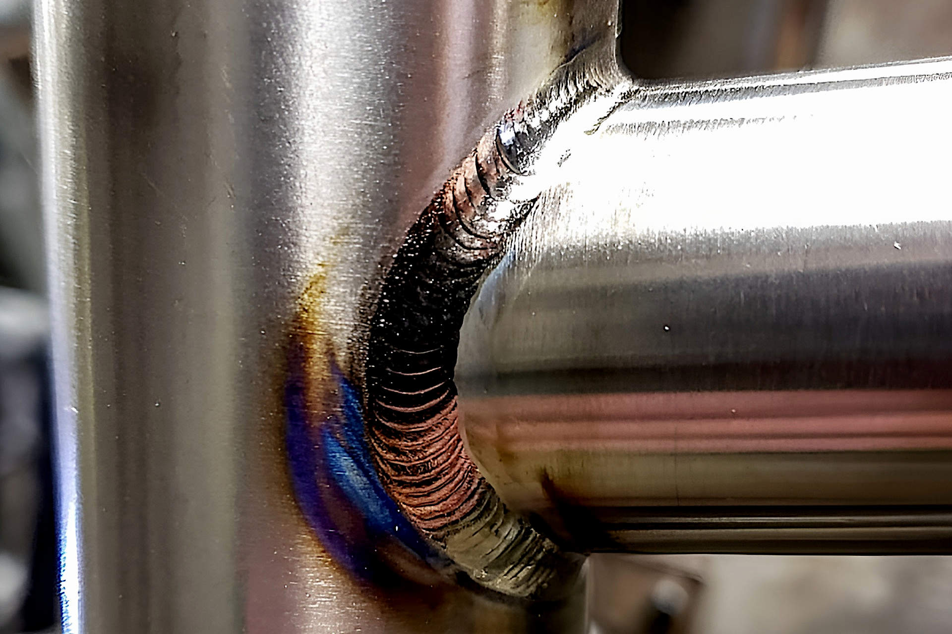 Advantages and Disadvantages of Using Flux Core Welding for Titanium