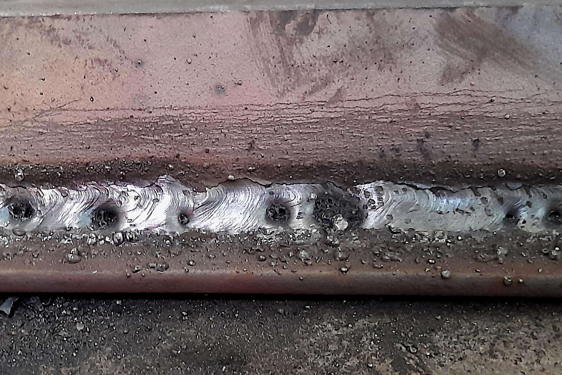 Preventing weld undercut